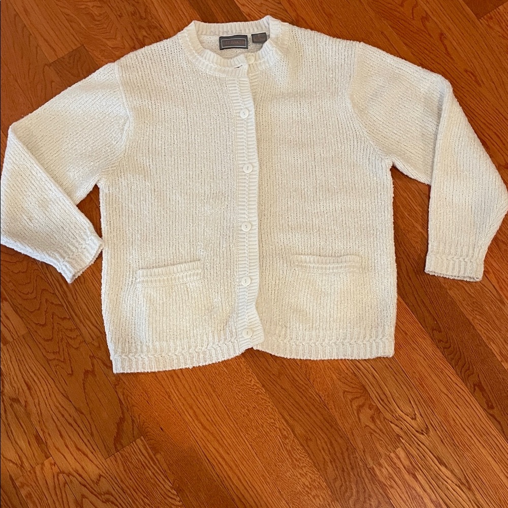 Liz Baker Ivory Button-Up Knit Cardigan with‎ Pockets